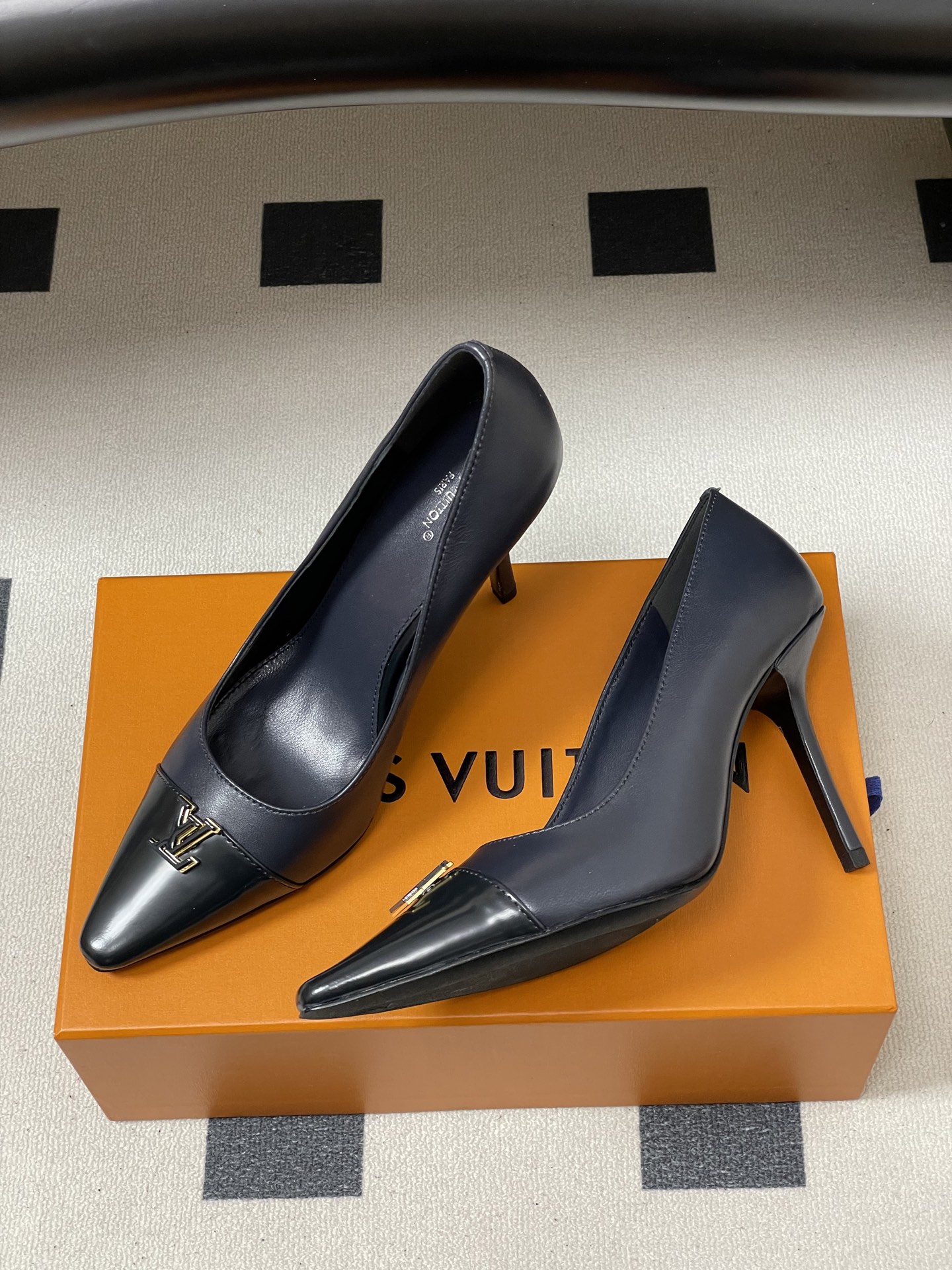 Women's high heels